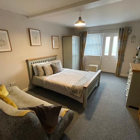 Westend Holiday Let 2 Брекон Екстер'єр фото