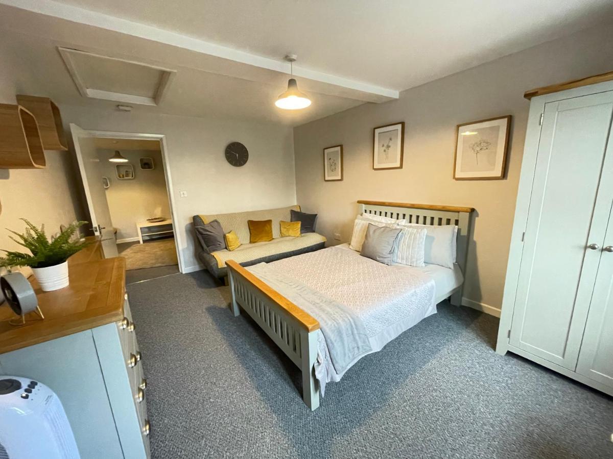 Westend Holiday Let 2 Брекон Екстер'єр фото